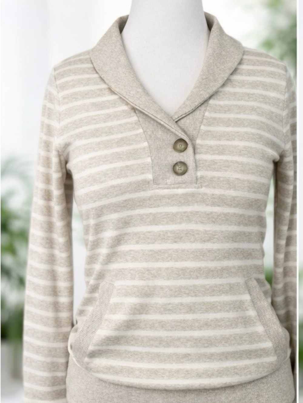 Banana Republic Beige‎ & Cream Striped Shawl-Collar Pullover Sweater - Picture 3 of 3